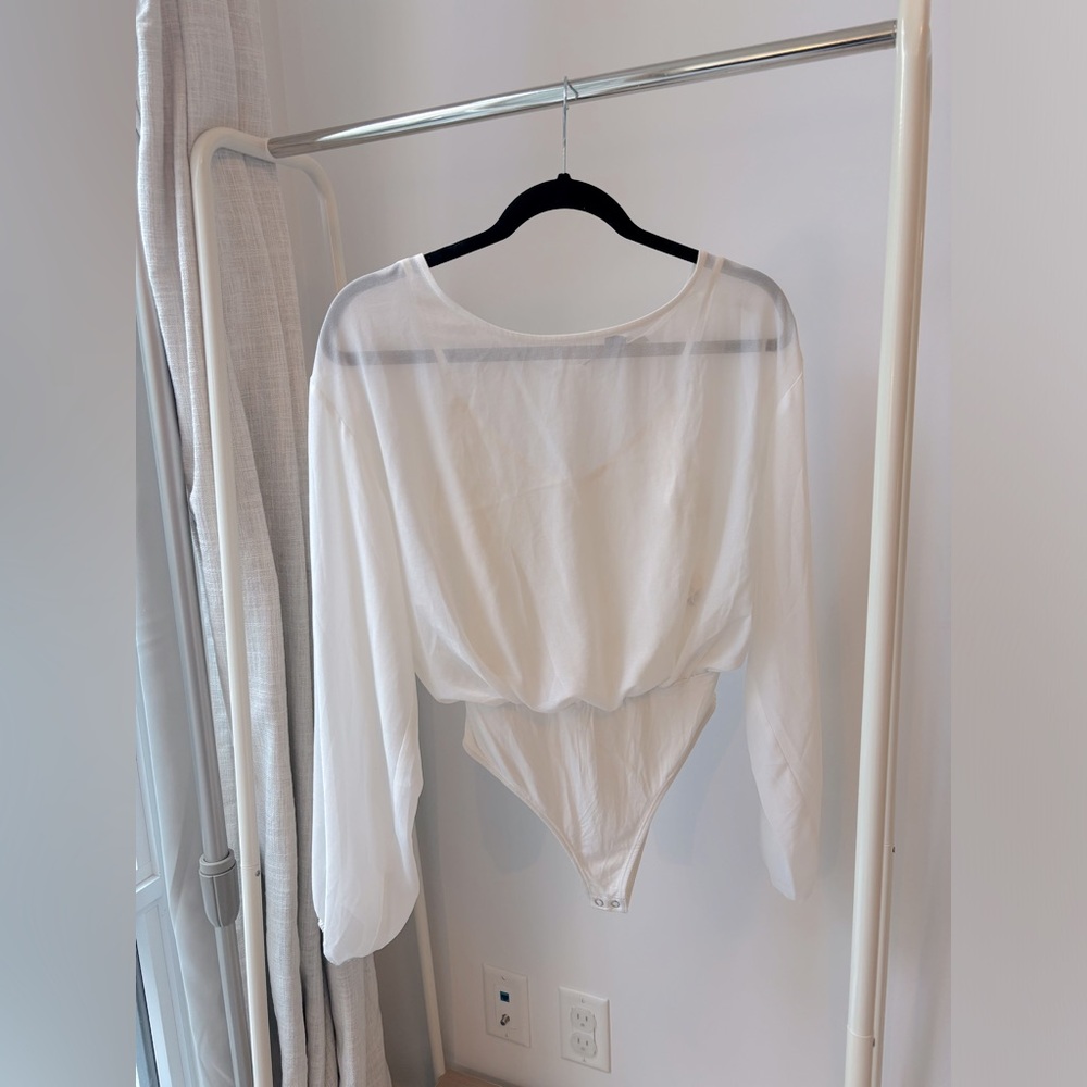 FOREVER 21  |  White Chiffon Long Sleeve Bodysuit with Lace M